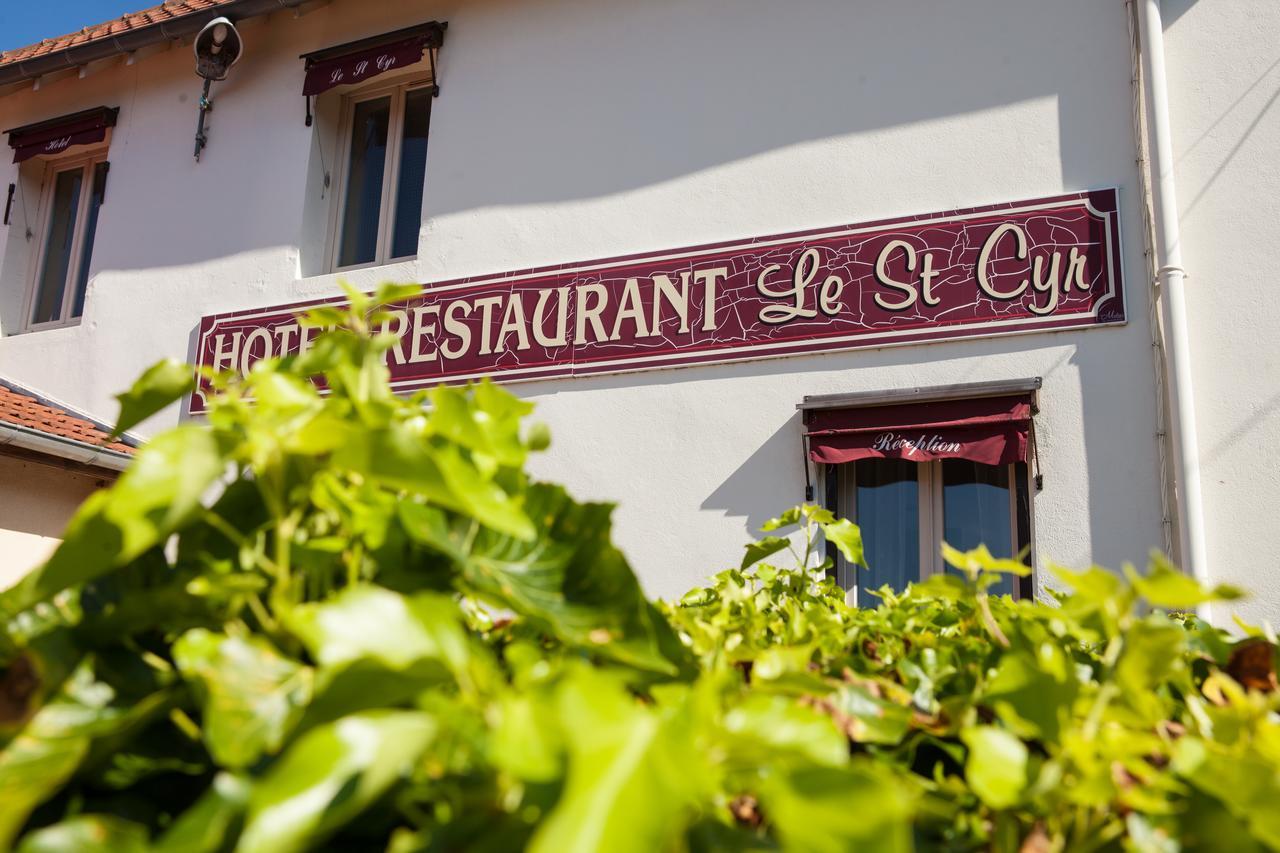 Logis Le Saint Cyr 호텔 몽트메라르드 외부 사진